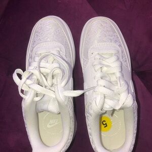 💜 Nike sneakers with LACE overlay